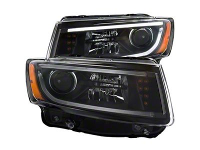 Anzo USA 2014-2015 Jeep Grand Cherokee Projector Headlights w/ Plank Style - 111329