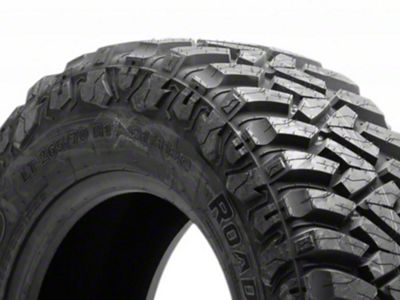 Kumho Road Venture MT71 Tire (32" - 265/70R17)