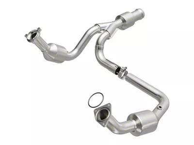 Magnaflow 11-15 GMC Yukon 6.2L Direct Fit Converter - 5582616