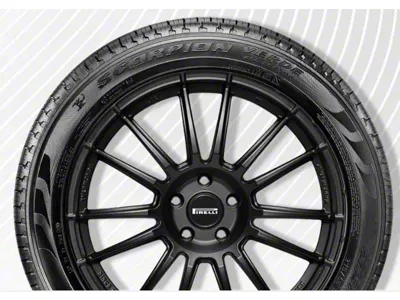 Pirelli Scorpion Verde Run-Flat Tire (29" - 285/45R19)