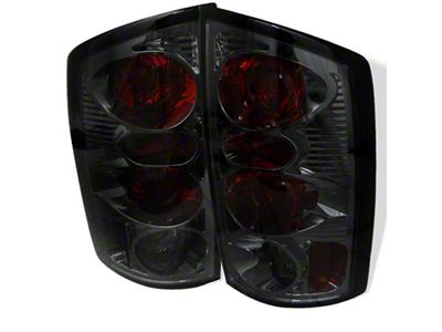 Spyder Auto Dodge Ram 02-06 1500/Ram 2500/3500 03-06 Euro Style Tail - 5002600
